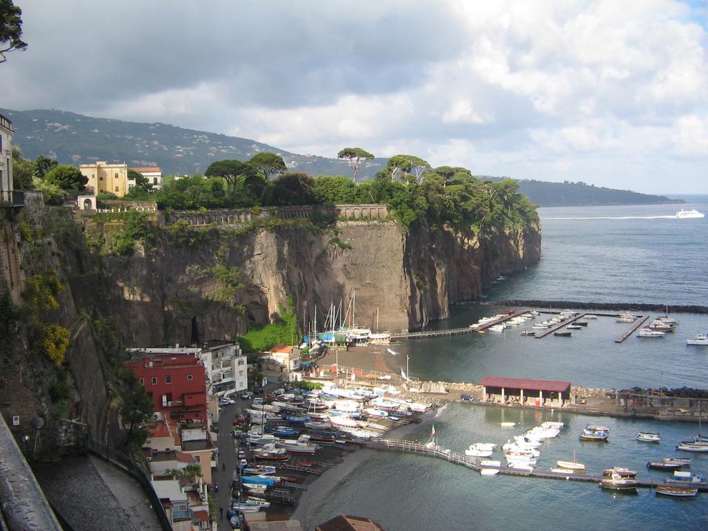 Bed and Breakfast Casa Rachele Piano di Sorrento Exterior foto