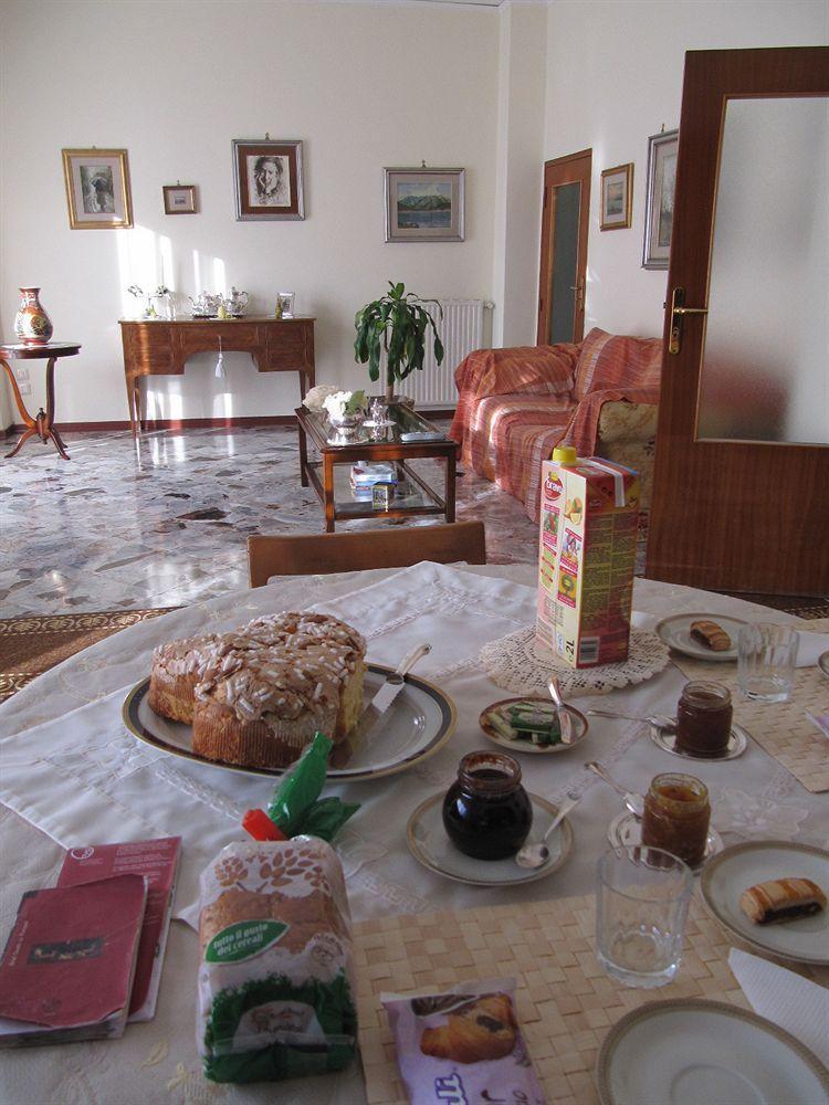 Bed and Breakfast Casa Rachele Piano di Sorrento Exterior foto